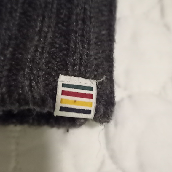 RARE 2010 Official Olympic Cowichan Style Cardigan Sweater XS S - Picture 8 of 10